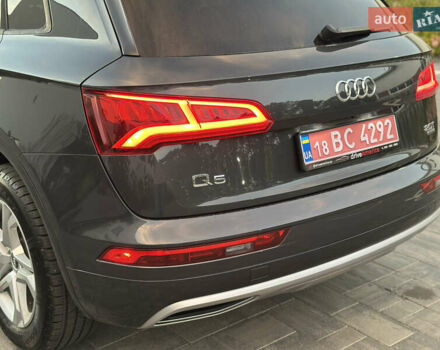 Серый Ауди Ку 5, объемом двигателя 1.98 л и пробегом 147 тыс. км за 20200 $, фото 10 на Automoto.ua