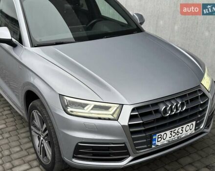 Серый Ауди Ку 5, объемом двигателя 1.97 л и пробегом 165 тыс. км за 34500 $, фото 4 на Automoto.ua