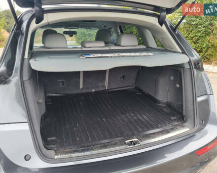 Сірий Ауді Ку 5, об'ємом двигуна 3 л та пробігом 162 тис. км за 17500 $, фото 12 на Automoto.ua