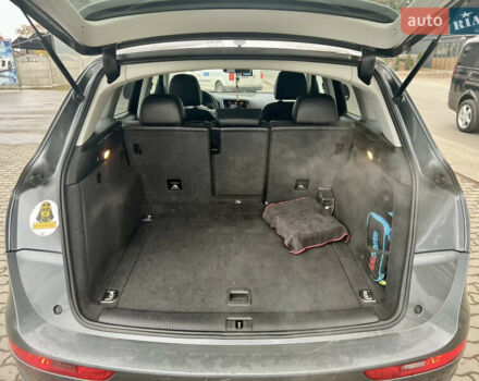 Серый Ауди Ку 5, объемом двигателя 1.98 л и пробегом 277 тыс. км за 15500 $, фото 16 на Automoto.ua