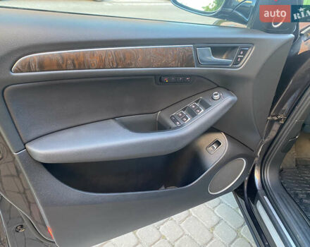 Серый Ауди Ку 5, объемом двигателя 2 л и пробегом 165 тыс. км за 15900 $, фото 20 на Automoto.ua