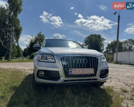 Серый Ауди Ку 5, объемом двигателя 2 л и пробегом 125 тыс. км за 17850 $, фото 3 на Automoto.ua