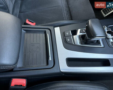 Серый Ауди Ку 5, объемом двигателя 1.97 л и пробегом 235 тыс. км за 32600 $, фото 66 на Automoto.ua