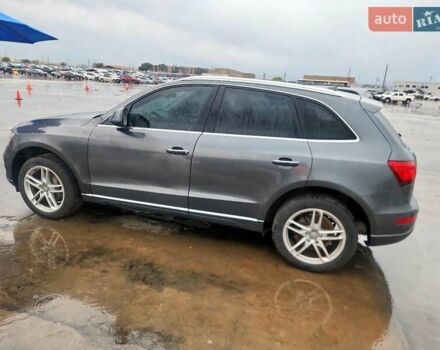 Серый Ауди Ку 5, объемом двигателя 2 л и пробегом 113 тыс. км за 2600 $, фото 1 на Automoto.ua