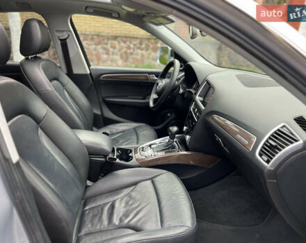 Сірий Ауді Ку 5, об'ємом двигуна 2 л та пробігом 151 тис. км за 14699 $, фото 37 на Automoto.ua