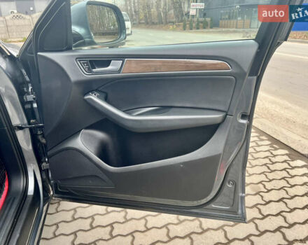 Серый Ауди Ку 5, объемом двигателя 1.98 л и пробегом 277 тыс. км за 15500 $, фото 15 на Automoto.ua