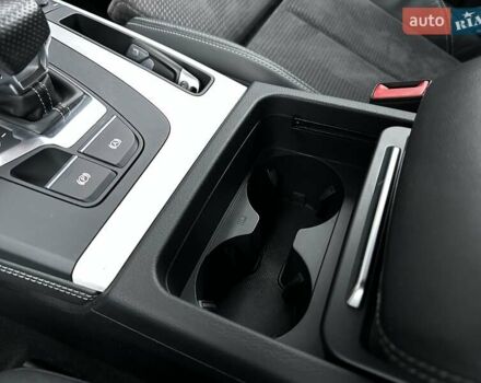 Серый Ауди Ку 5, объемом двигателя 1.97 л и пробегом 165 тыс. км за 34500 $, фото 56 на Automoto.ua