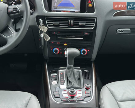 Серый Ауди Ку 5, объемом двигателя 2 л и пробегом 168 тыс. км за 15900 $, фото 54 на Automoto.ua