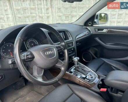 Серый Ауди Ку 5, объемом двигателя 1.98 л и пробегом 125 тыс. км за 18550 $, фото 12 на Automoto.ua