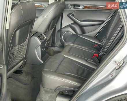 Серый Ауди Ку 5, объемом двигателя 2 л и пробегом 163 тыс. км за 18490 $, фото 15 на Automoto.ua