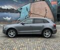 Сірий Ауді Ку 5, об'ємом двигуна 2 л та пробігом 139 тис. км за 16999 $, фото 4 на Automoto.ua