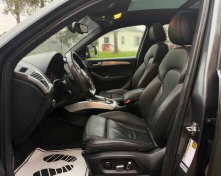 Сірий Ауді Ку 5, об'ємом двигуна 2 л та пробігом 70 тис. км за 8000 $, фото 6 на Automoto.ua