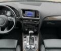 Сірий Ауді Ку 5, об'ємом двигуна 2 л та пробігом 139 тис. км за 16999 $, фото 26 на Automoto.ua