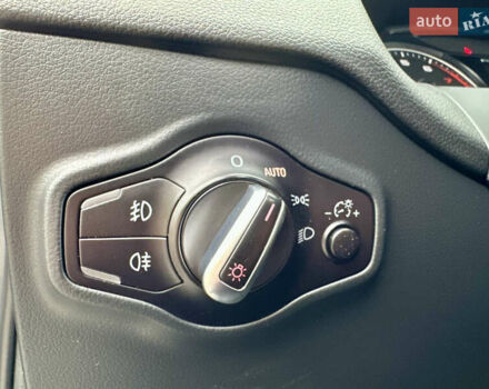 Серый Ауди Ку 5, объемом двигателя 1.98 л и пробегом 173 тыс. км за 16999 $, фото 58 на Automoto.ua