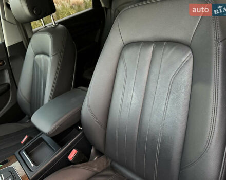 Серый Ауди Ку 5, объемом двигателя 1.98 л и пробегом 147 тыс. км за 20200 $, фото 17 на Automoto.ua