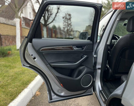 Сірий Ауді Ку 5, об'ємом двигуна 2 л та пробігом 128 тис. км за 15250 $, фото 15 на Automoto.ua