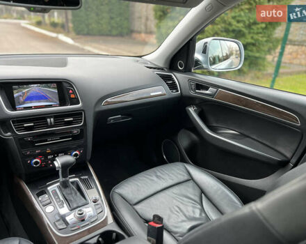 Сірий Ауді Ку 5, об'ємом двигуна 2 л та пробігом 128 тис. км за 15250 $, фото 5 на Automoto.ua