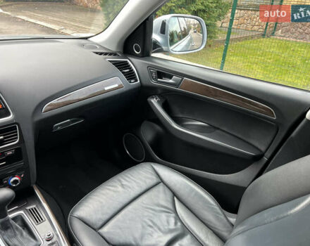 Серый Ауди Ку 5, объемом двигателя 2 л и пробегом 151 тыс. км за 14800 $, фото 53 на Automoto.ua