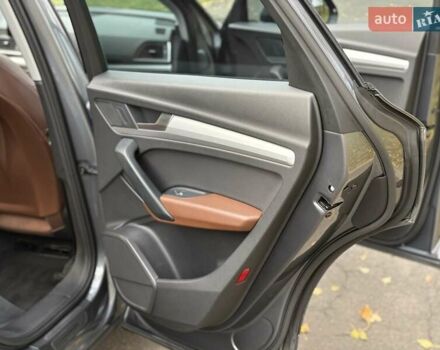 Ауди Ку 5 2017 в Киеве на Automoto.ua Серый Ауди Ку 5, объемом двигателя 1.97 л и пробегом 190 тыс. км за 26500 $, фото 29 на Automoto.ua