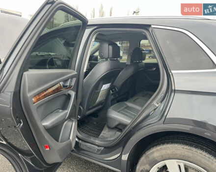 Сірий Ауді Ку 5, об'ємом двигуна 1.98 л та пробігом 121 тис. км за 24200 $, фото 8 на Automoto.ua