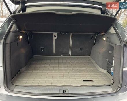 Серый Ауди Ку 5, объемом двигателя 1.98 л и пробегом 130 тыс. км за 19000 $, фото 17 на Automoto.ua