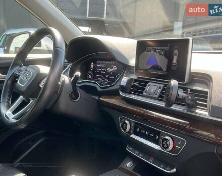 Серый Ауди Ку 5, объемом двигателя 2 л и пробегом 198 тыс. км за 23540 $, фото 43 на Automoto.ua