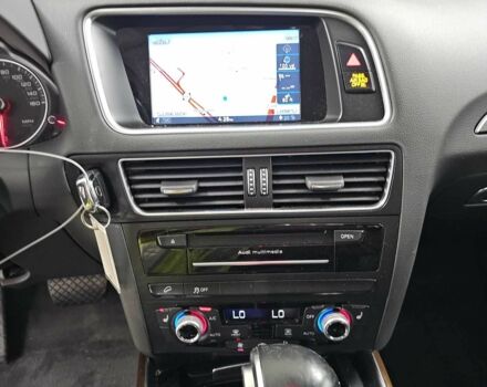 Сірий Ауді Ку 5, об'ємом двигуна 2 л та пробігом 155 тис. км за 18000 $, фото 11 на Automoto.ua