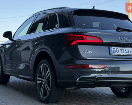 Ауди Ку 5 2017 в Тернополе на Automoto.ua Серый Ауди Ку 5, объемом двигателя 1.98 л и пробегом 110 тыс. км за 30700 $, фото 5 на Automoto.ua