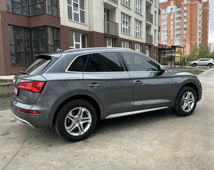 Сірий Ауді Ку 5, об'ємом двигуна 1.98 л та пробігом 169 тис. км за 24000 $, фото 3 на Automoto.ua
