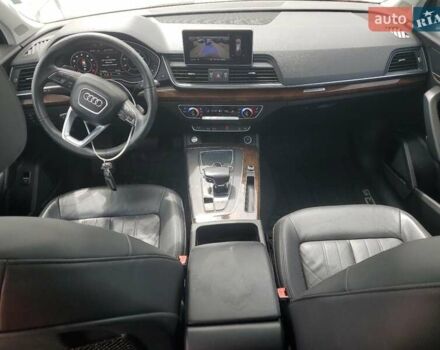 Серый Ауди Ку 5, объемом двигателя 2 л и пробегом 183 тыс. км за 7500 $, фото 7 на Automoto.ua
