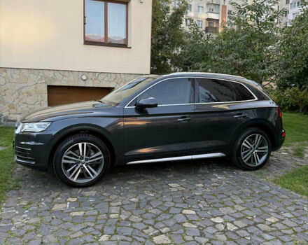 Серый Ауди Ку 5, объемом двигателя 2 л и пробегом 219 тыс. км за 28500 $, фото 2 на Automoto.ua