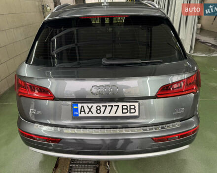 Серый Ауди Ку 5, объемом двигателя 1.97 л и пробегом 131 тыс. км за 35000 $, фото 6 на Automoto.ua