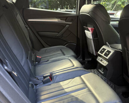 Серый Ауди Ку 5, объемом двигателя 1.97 л и пробегом 108 тыс. км за 36200 $, фото 11 на Automoto.ua