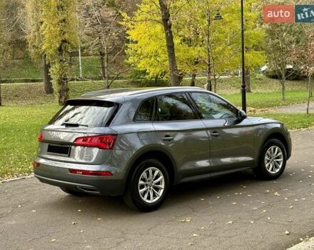 Ауди Ку 5 2017 в Киеве на Automoto.ua Серый Ауди Ку 5, объемом двигателя 1.97 л и пробегом 190 тыс. км за 26500 $, фото 2 на Automoto.ua