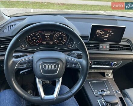 Серый Ауди Ку 5, объемом двигателя 2 л и пробегом 163 тыс. км за 24800 $, фото 21 на Automoto.ua