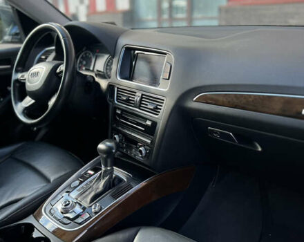 Серый Ауди Ку 5, объемом двигателя 1.98 л и пробегом 221 тыс. км за 17200 $, фото 6 на Automoto.ua