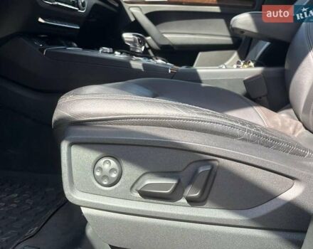 Серый Ауди Ку 5, объемом двигателя 2 л и пробегом 198 тыс. км за 23540 $, фото 29 на Automoto.ua