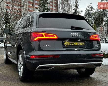 Сірий Ауді Ку 5, об'ємом двигуна 1.98 л та пробігом 103 тис. км за 29850 $, фото 4 на Automoto.ua