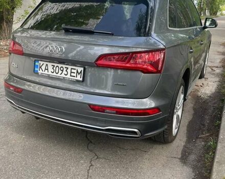 Серый Ауди Ку 5, объемом двигателя 2 л и пробегом 86 тыс. км за 32500 $, фото 3 на Automoto.ua