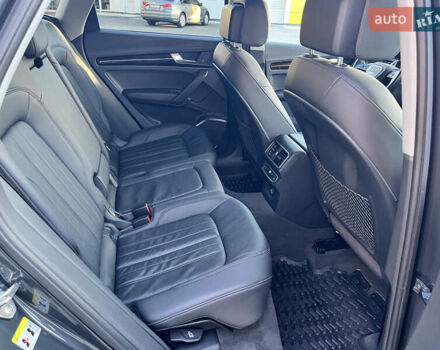 Серый Ауди Ку 5, объемом двигателя 1.98 л и пробегом 110 тыс. км за 25000 $, фото 39 на Automoto.ua