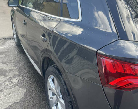 Серый Ауди Ку 5, объемом двигателя 2 л и пробегом 199 тыс. км за 20990 $, фото 10 на Automoto.ua