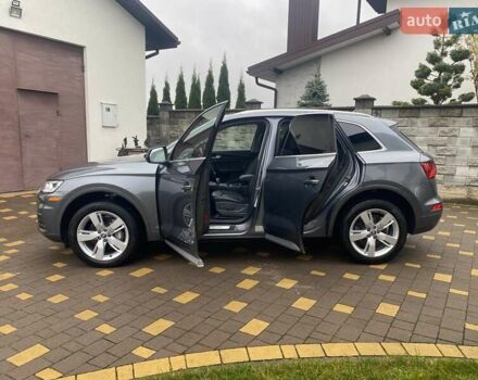 Серый Ауди Ку 5, объемом двигателя 1.98 л и пробегом 229 тыс. км за 20499 $, фото 12 на Automoto.ua