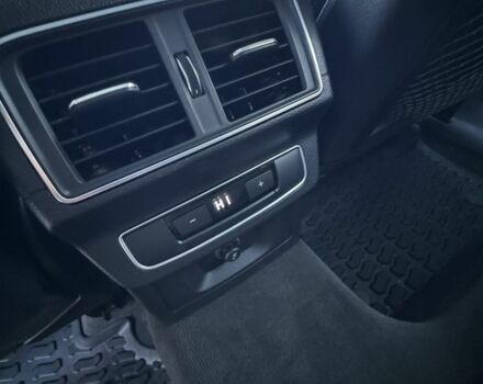 Сірий Ауді Ку 5, об'ємом двигуна 2 л та пробігом 143 тис. км за 23500 $, фото 13 на Automoto.ua