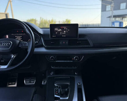 Ауди Ку 5 2017 в Тернополе на Automoto.ua Серый Ауди Ку 5, объемом двигателя 1.98 л и пробегом 110 тыс. км за 30700 $, фото 7 на Automoto.ua