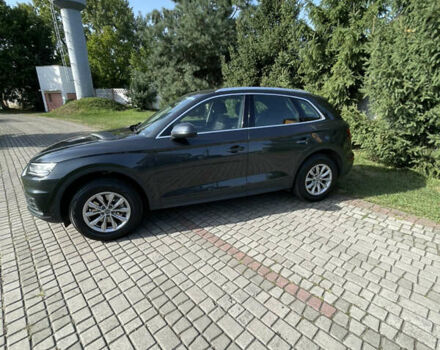 Серый Ауди Ку 5, объемом двигателя 2 л и пробегом 163 тыс. км за 29500 $, фото 3 на Automoto.ua