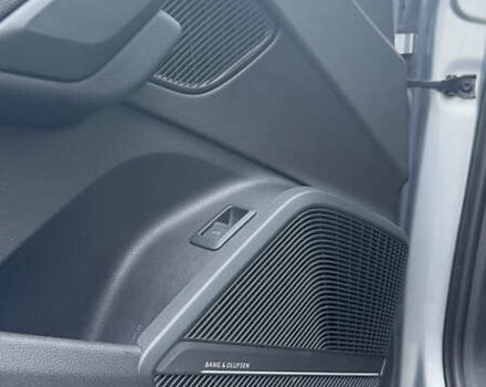 Серый Ауди Ку 5, объемом двигателя 1.98 л и пробегом 203 тыс. км за 25000 $, фото 17 на Automoto.ua