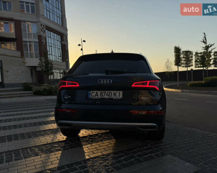 Сірий Ауді Ку 5, об'ємом двигуна 2 л та пробігом 160 тис. км за 21900 $, фото 5 на Automoto.ua