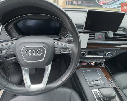 Серый Ауди Ку 5, объемом двигателя 1.98 л и пробегом 203 тыс. км за 25000 $, фото 12 на Automoto.ua