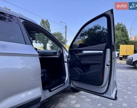 Серый Ауди Ку 5, объемом двигателя 1.97 л и пробегом 154 тыс. км за 23800 $, фото 33 на Automoto.ua