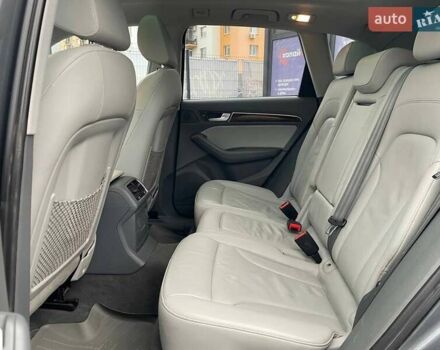 Серый Ауди Ку 5, объемом двигателя 1.98 л и пробегом 130 тыс. км за 19000 $, фото 16 на Automoto.ua